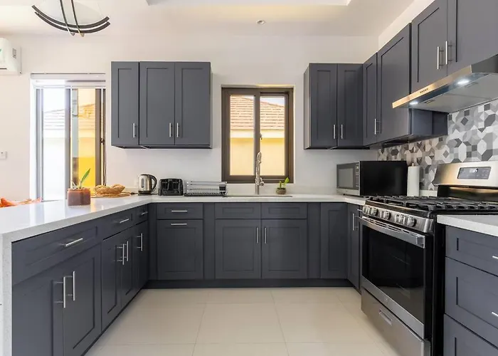 Villa Sun Shine Luxury 2 Bedroom Pool & Gym St Ann Ocho Rios